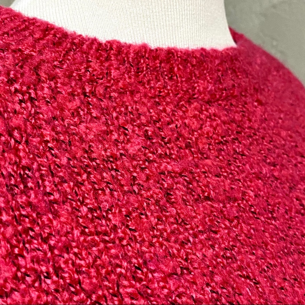 EUC GAP Magenta Bouclé Crewneck Sweater, XS - Picture 6 of 10